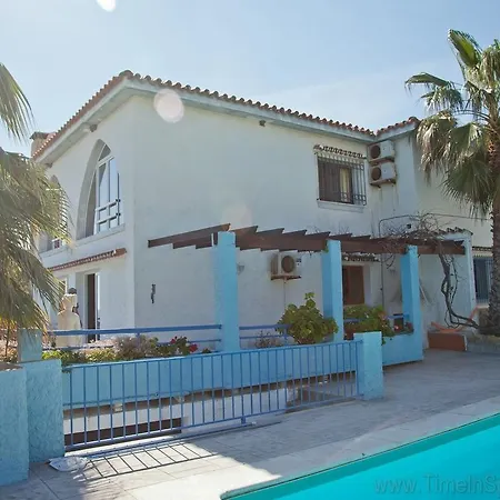 Magna * Estepona